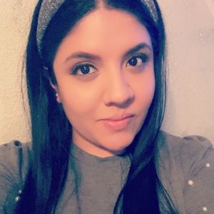 Meet your Posher, Perla